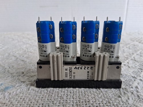 (24) Interruptor de botón EAO 250V AC 5A - Imagen 5 de 10