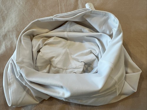 Lululemon White Perforated Laser Cut Crop 19” Lined Legging Pants Women’s 8 - Picture 9 of 11