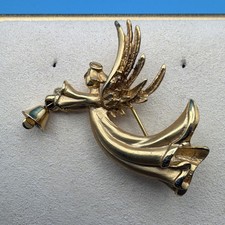Angel Brooch Gold Tone with Bell Accent 925 Gold Metal Angels Theme Hallmark(44)