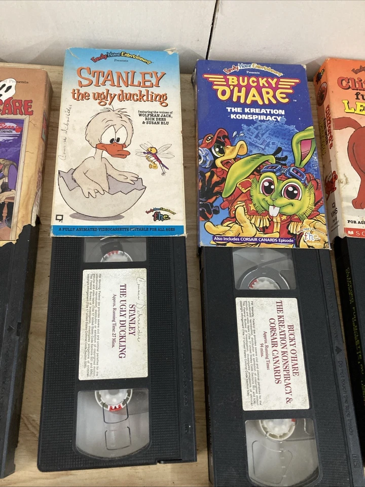 Lot 8 Bucky O'Hare On the Blink VHS Tape F.H.E stanley ugly duckling Clifford - Image 3 of 4