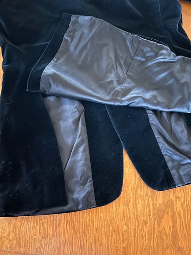 RJB Designed For Montecellos Black Velvet Jacket Made in USA No Size - Picture 8 of 9