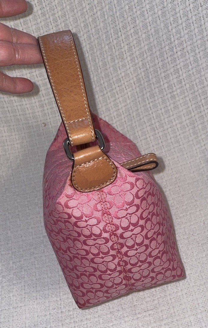 COACH Vintage Y2K Pink Small Signature 