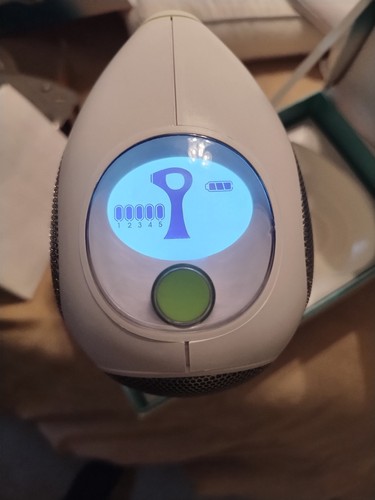 Tria Beauty Permanent Laser Hair Removal System Model LHR 3.0 - Picture 4 of 5