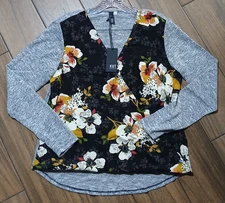 Kut From The Kloth Women's Size Small V-Neck Floral Rayon Wrap Front Top