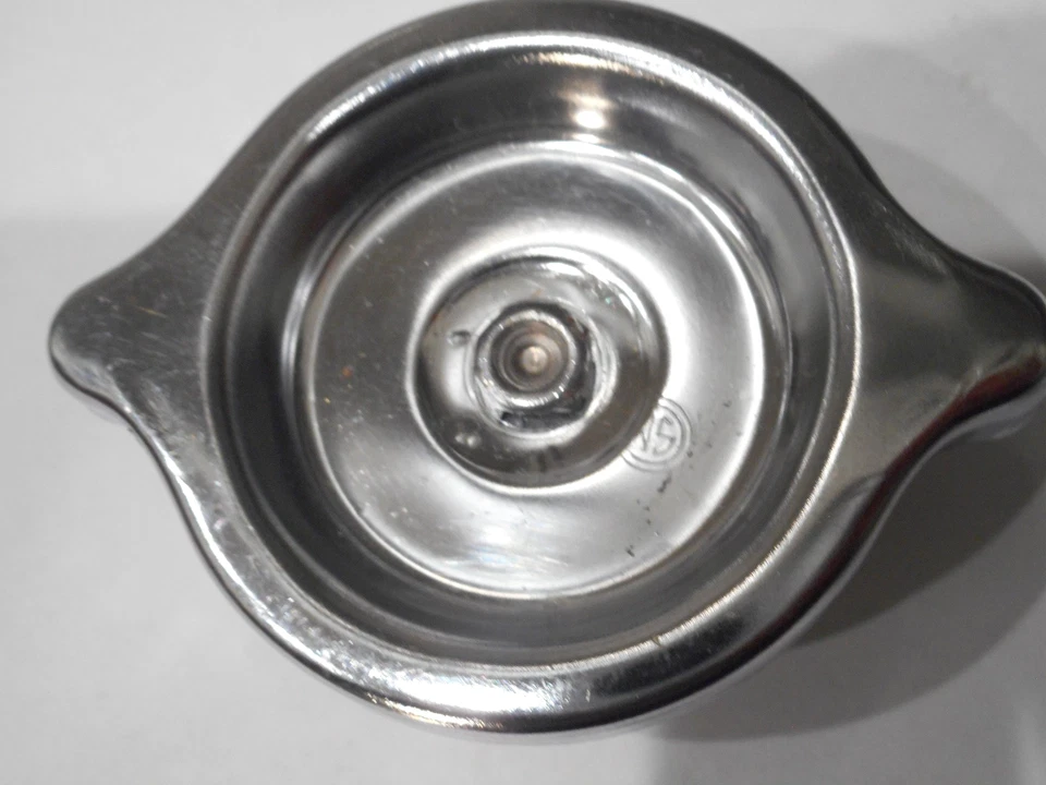 53 54 NOS Corvette OIL Fill CAP Chevrolet 1953 1954 3835665  Original OEM Chrome - Image 2 of 4