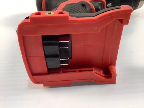 Taladro atornillador compacto Milwaukee 2606-20 M18 1/2" (solo herramienta) - Imagen 9 de 9