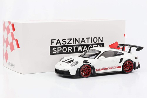 Minichamps 2023 Porsche 911 992 GT3 RS weiß mit pyrororoten Felgen 1:18 (Öffnungen!) - Bild 4 von 9