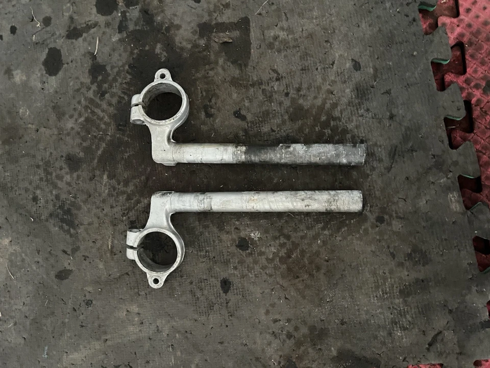 2003 00-03 Suzuki GSXR 750 GSXR750 Left Right Handlebar Handle Bar Clip Ons - Image 2 of 2