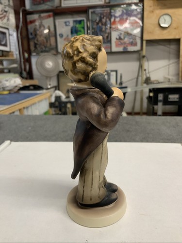 Goebel Hummel 124/0 “HELLO” Figurine 5.5” EUC #OW - Picture 5 of 8