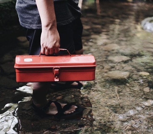 TOYO Stahl Y-350R Werkzeugkoffer in Bergform rot Rundgriff - Bild 1 von 6