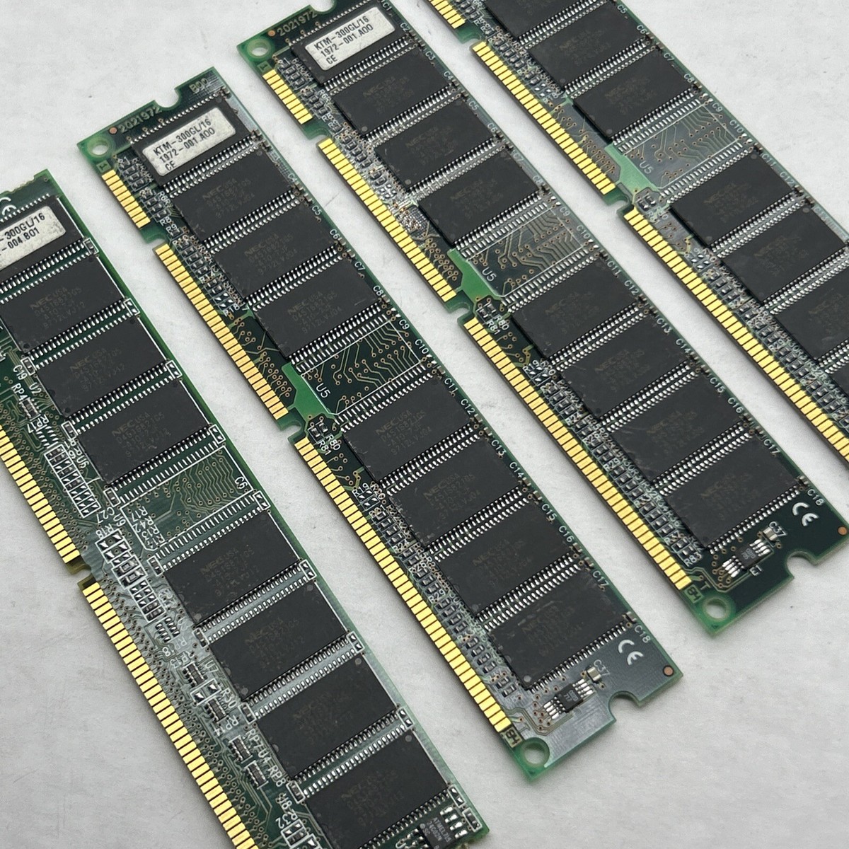 Kingston 16MB 168-Pin SDRAM DIMM PC66 Memory 2x64 IBM KTM