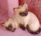 Vintage Lefton Siamese Two Cat Porcelain figurine, A872, Japan Euc! 4"T x 5"W