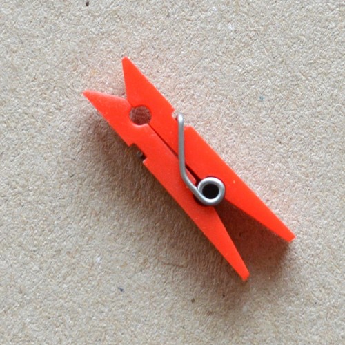 Kunststoff Klammer 4 Farben 35x6 mm Deko Klammer Wäscheklammer mini Clip 20Stück - Bild 9 von 10