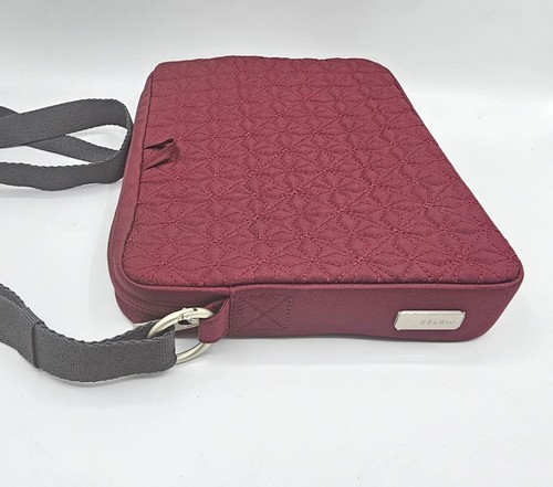 Belkin Padded Tablet Case Sleeve Shoulder Strap Burgundy Quilted 11 x 8 In - Picture 3 of 7