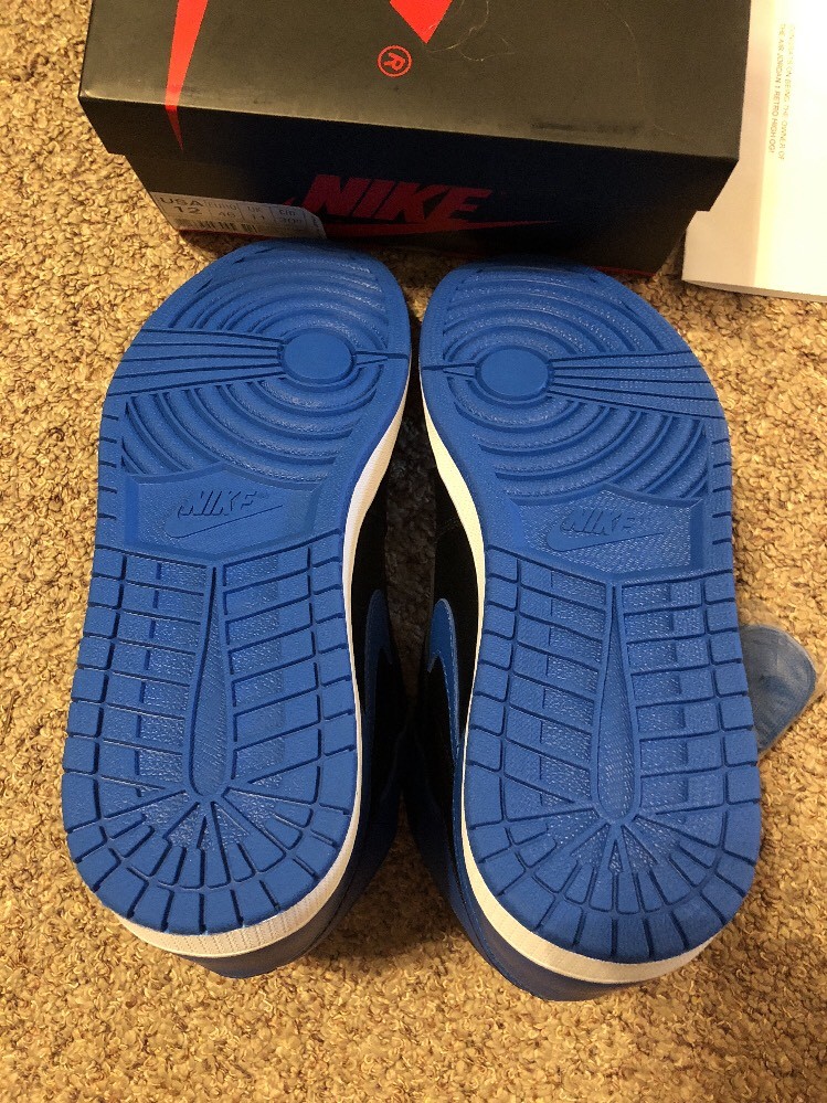 DS Nike Air 12 Jordan 1 Retro “Royal 1’s” Sz 12 Air (555088 007) Black-Royal 2017 493f4d DS Nike Air 12 Jordan 1 Retro “Royal 1’s” Sz 12 Air (555088 007) Black-Royal 2017 493f4d