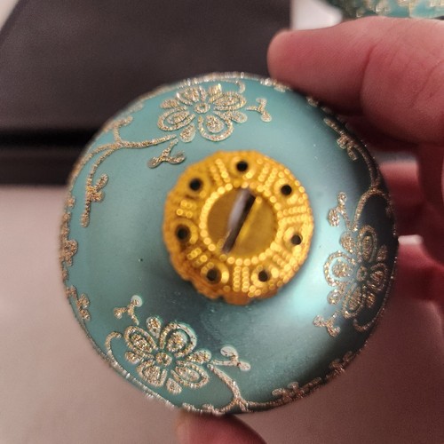 Vintage Glass Christmas Ornaments Teal Green Gold Lace Pattern Set Of 2 READ - Picture 4 of 7