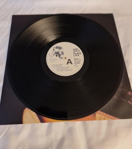 Peter Gabriel Plays Live Vinyl Records LP Album UK Charisma Records NM - Picture 3 of 6