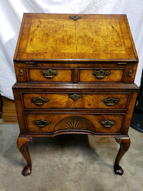 Henredon 18th Century Portfolio 36 Secretary Desk Lighted