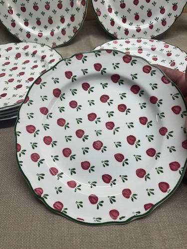 Johnson Brothers set of 8 Plates 8" in size England Bordeaux apple pattern - Picture 5 of 23