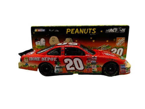 Tony Stewart #20 Home Depot/Great Pumpkin 2002 Pontiac 1:24 Action 103077 NASCAR - Photo 1/7