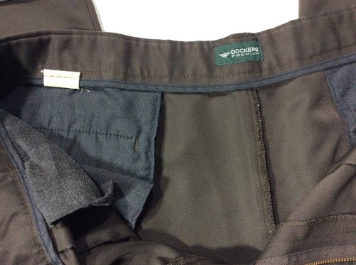 Dockers Premium Men's Dress Pants 40 X 30  Brown Pleated Cuffed Hem - Picture 3 of 3