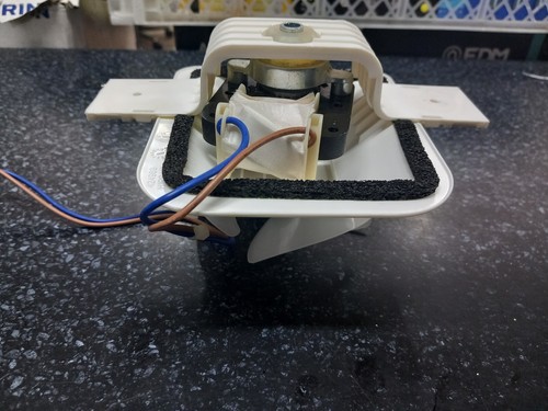 Ventilador de congelador USADO frigorifico Beko CHA 27020X - Imagen 4 de 7