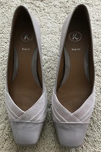 clarks court shoes wide fit