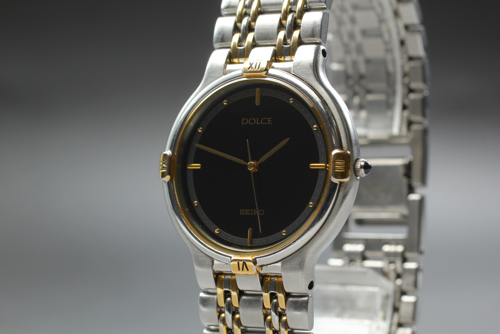 Mens 1992 Vintage MINT] SEIKO Gold Qz Midsize 5E31-6C00 [Near Dolce Black Watch - vintagewatches.pk