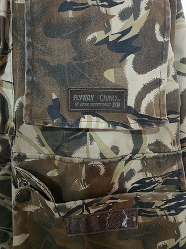 Game hide Heavy Duty Waterfowl Parka In Flyway Camo Large.  Canvas Like Material - Picture 2 of 8