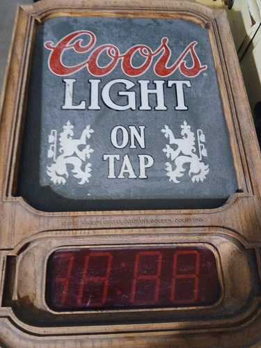 Vintage Coors Light Beer Sign with Analog Clock From 1981 Still Works