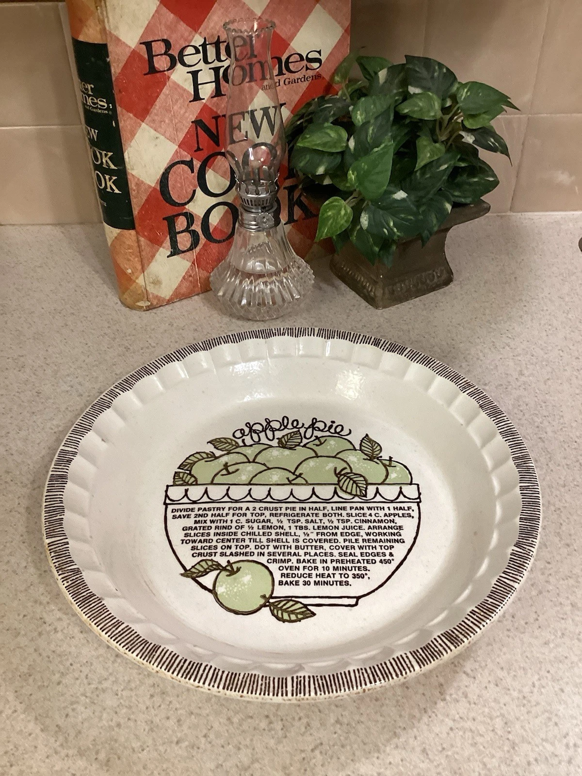 Vintage Royal China Deep Dish Apple Pie Recipe Pie Plate 11" Country Harvest
