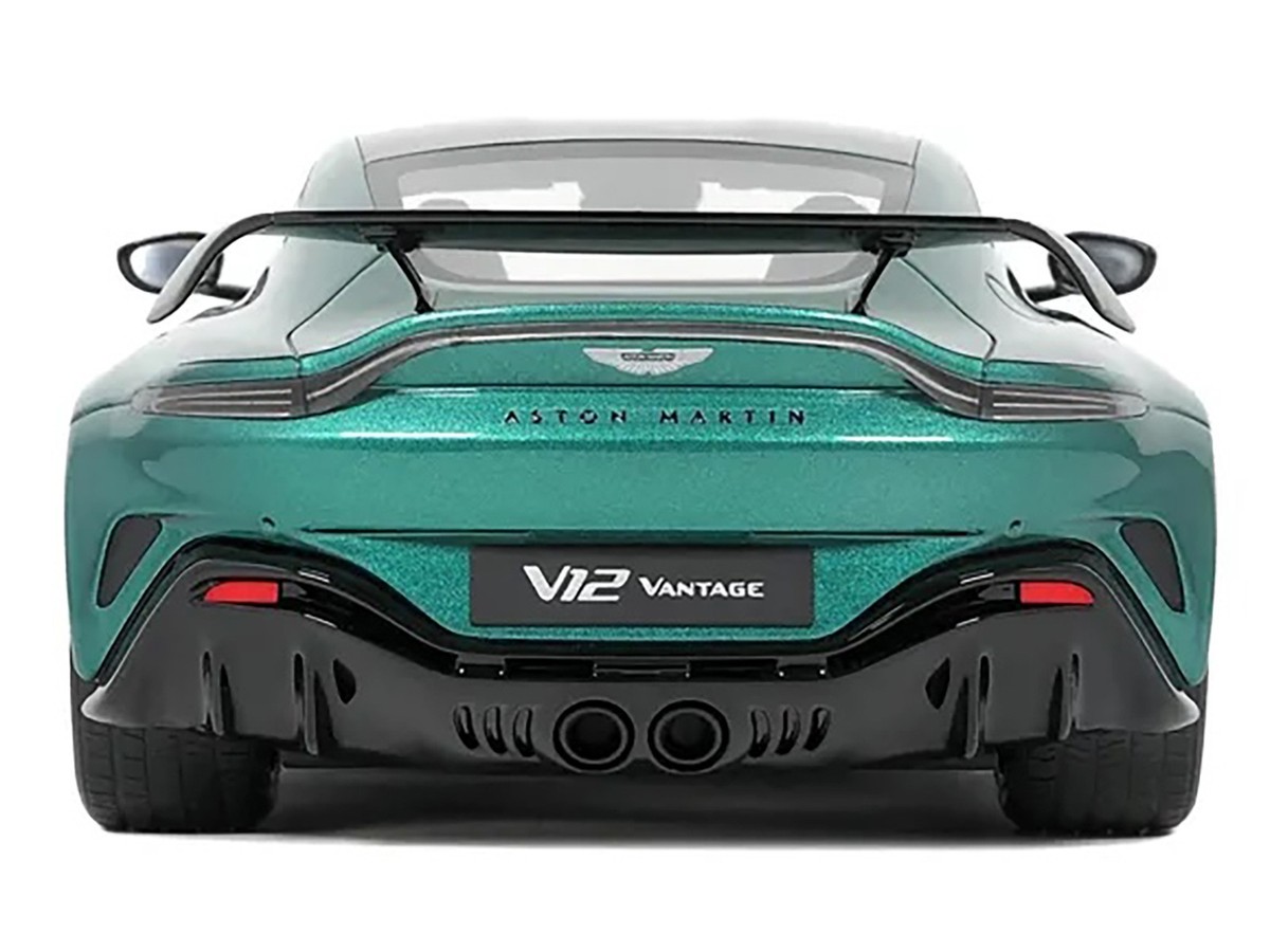 2023 ASTON MARTIN VANTAGE V12 BRITISH RACING GREEN 1/18 CAR