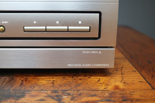 Denon DCD-210 CD Player PCM 20 bit 8x Oversampling Remote Manual Audiophile HiFi - Picture 7 of 24