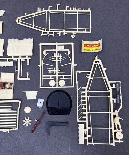 Life Like Hobby Kits 1911 Bristol Boxkite Plastic Airplane Model Kit 1/48 -09604 - Picture 4 of 15