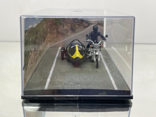 007 JAMES BOND KAWASAKI Z900 MOTORCYCLE WITH SIDECAR -1:43- GOOD IN SHOWCASE - Picture 2 of 4