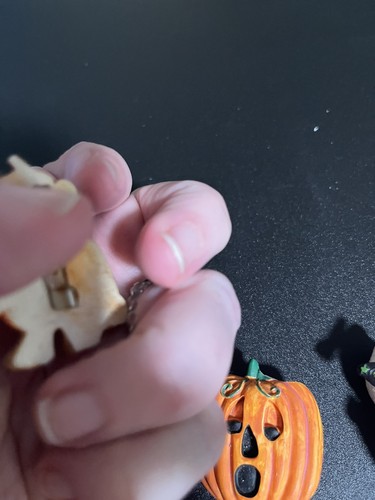 Lot Of 4 Halloween Pins Brooches Pumpkin Ghost Teddy Bear Jack O Lantern Cute - Picture 3 of 10
