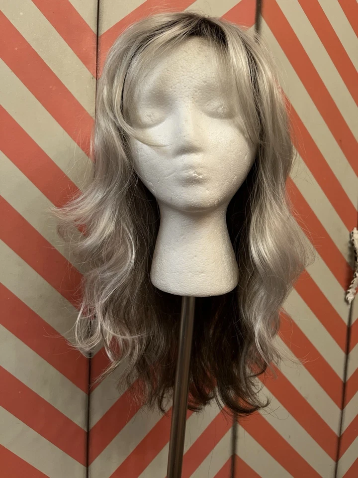 Peluca Estetica Reeves Icy Shadow Foto 2 de 4