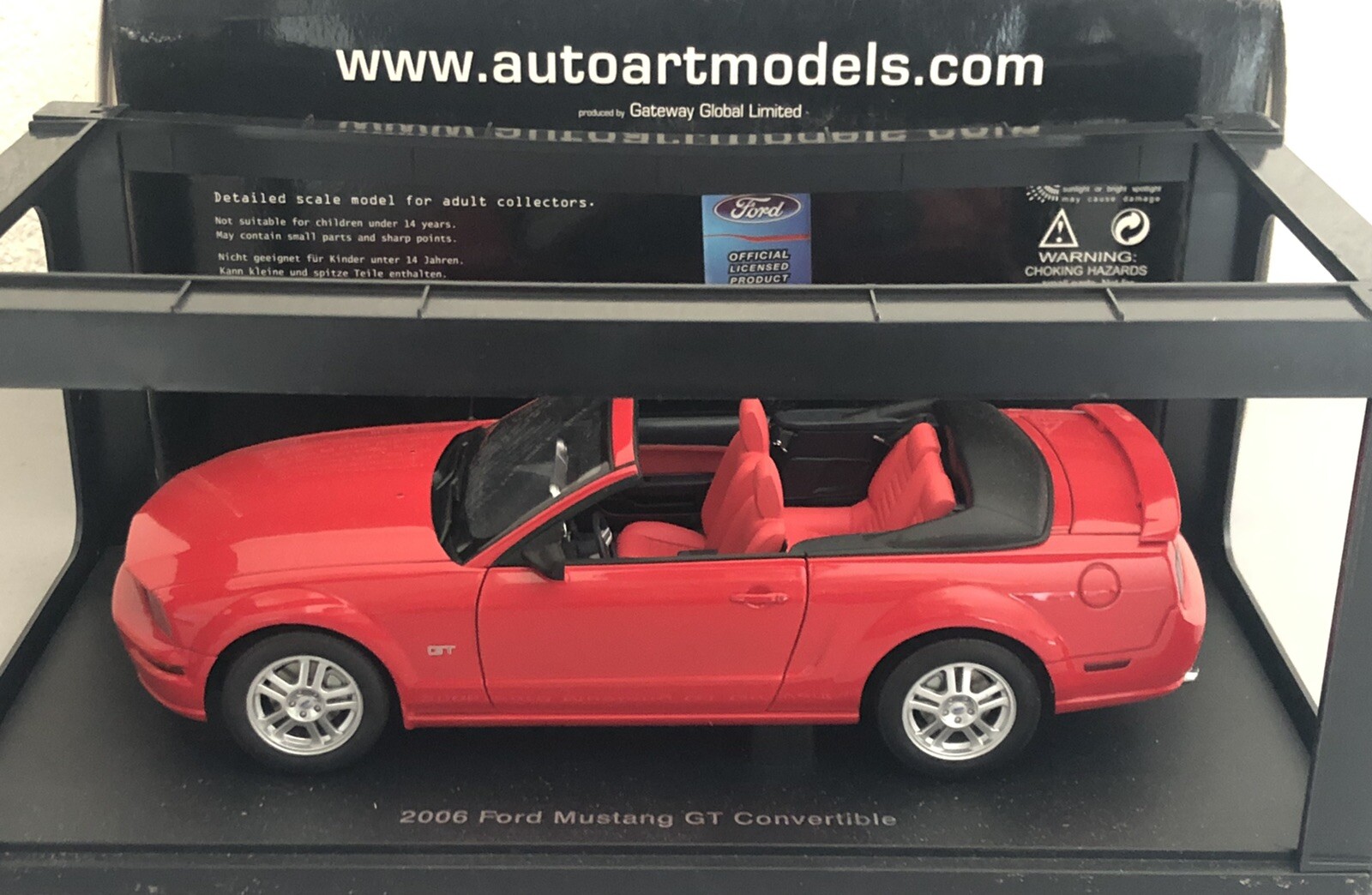 2006 Ford Mustang GT 1:18 AUTO Art- - Trucks & Vans