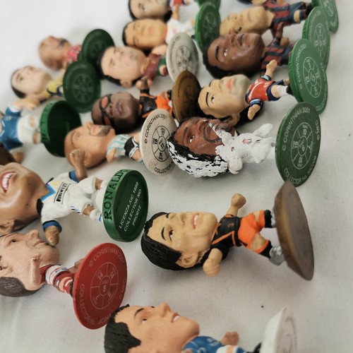 19x Corinthian Prostars football figures Assorted International Teams 2001 - Picture 7 of 9