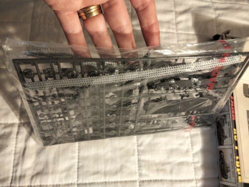 Military ESCI Russian Tank kv-1 type C Complete Model Kit 1/72 scale #8037 - Picture 11 of 11