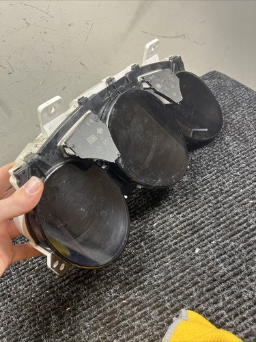 2002-2003 Lexus ES300 2004 ES330 Instrument Gauge Cluster Speedo OEM 83800-33610 - Picture 5 of 11