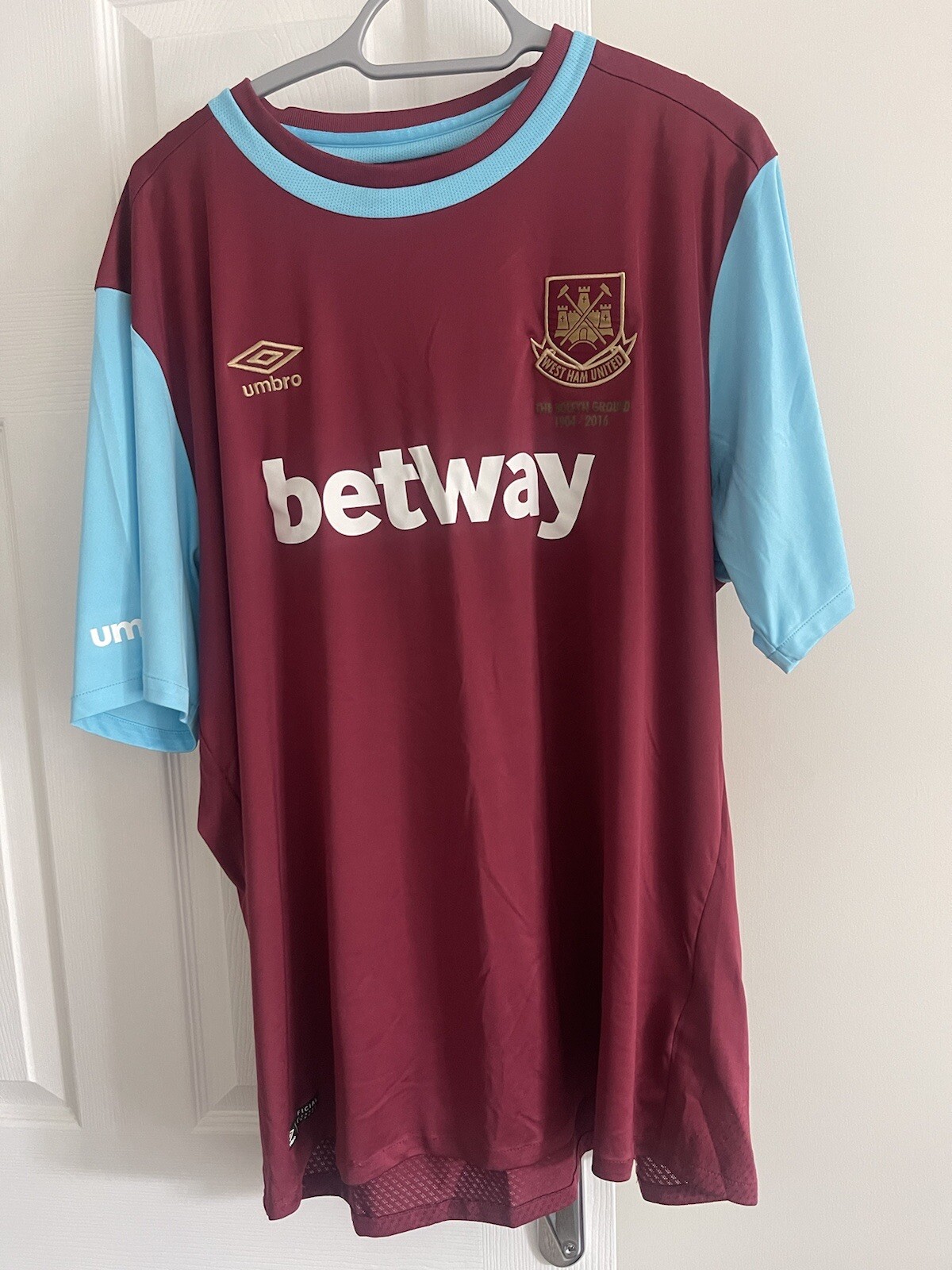 Picture 1 of 11