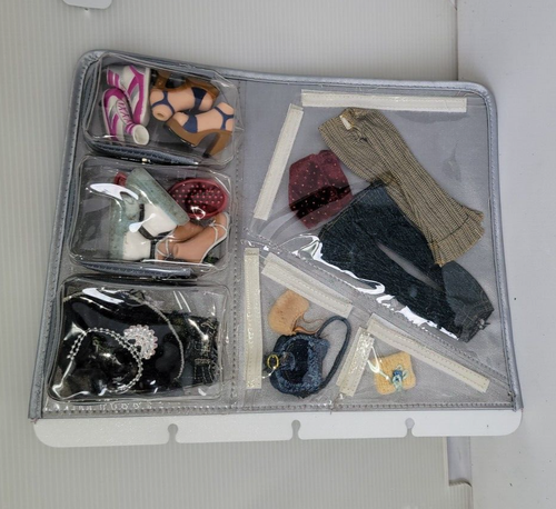 Vintage Bratz Modekoffer und Kleidung und andere verschiedene Accessoires, gebraucht - Bild 6 von 19