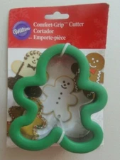 NEW - WILTON GINGERBREAD MAN COMFORT GRIP CHRISTMAS COOKIE CUTTER NOS