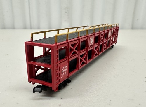 Bachmann Santa Fe 89' Tri-Level Auto Rack Carrier w/No Cars ATSF 88969 N Scale - Picture 3 of 5