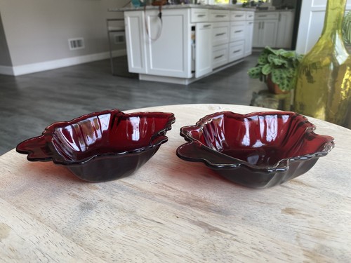 VINTAGE ANCHOR HOCKING Red Glass MAPLE LEAF CANDY DISH Set Thanksgiving MCM - Picture 4 of 12