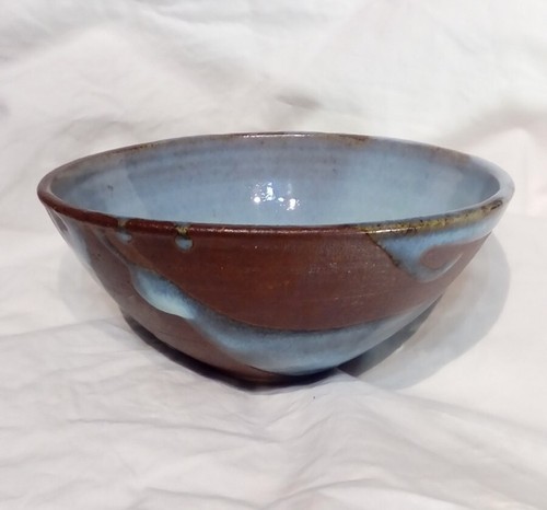 VINTAGE STUDIO POTTERY BOWL. SIGNED ART CERAMIC DISH. - Picture 2 of 9