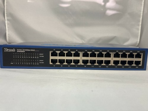 1061- Zonet 24-Port 10/100 Mbps Switch - Picture 2 of 5