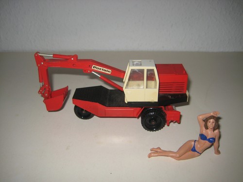 POCLAIN TY 45 BAGGER TIEFLÖFFEL MOBIL 2.VERSION BOURBON 1:43 - Bild 1 von 5