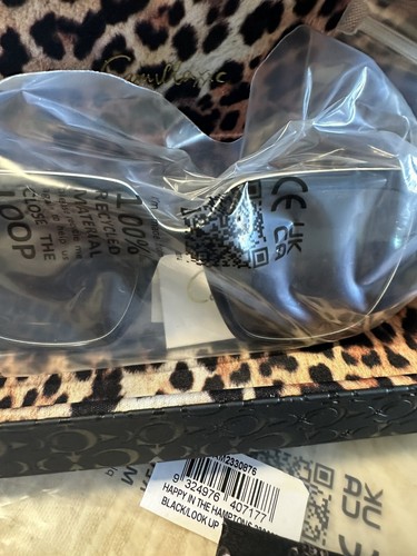 Camilla Sunglasses Happy in the Hamptons Black Tesoro Print New In Box - Picture 3 of 4